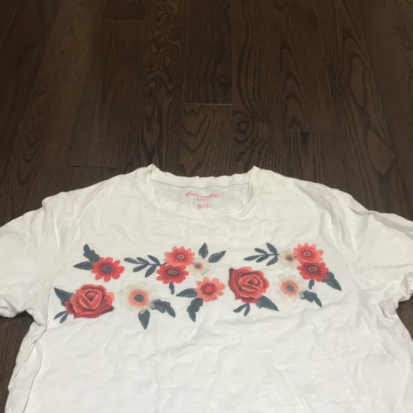Abercrombie kids flowered T-shirt up for sale now! - Picture 3 of 5